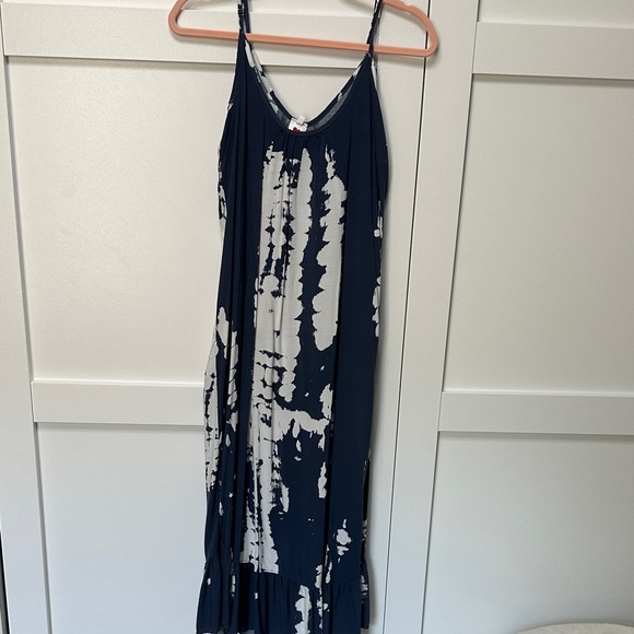 Navy and White Tie-Dye Maxi Dress - Picture 1 of 2